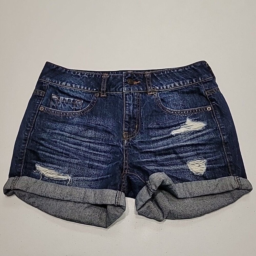 Forever 21 Jean Shorts Size 27 Women's Blue Denim Distressed Cuffed